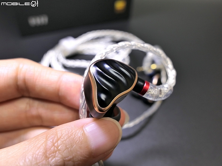 [開箱評測]FiiO FH7 可換線入耳式耳機/一圈四鐵五單元/MMCX/單晶銅鍍銀線/低中高調音濾網～給您滿滿的可玩性！