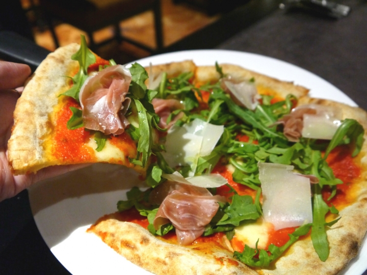 【台北市 中正區/捷運善導寺站】台北喜來登 披薩屋 PizzaPub-口味取代性高，CP值較低