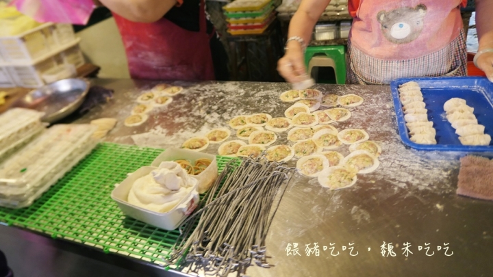 |台南| 鴨母寮炭火麵 | 市場內人氣爆棚的垃圾麵，另有川燙食材服務