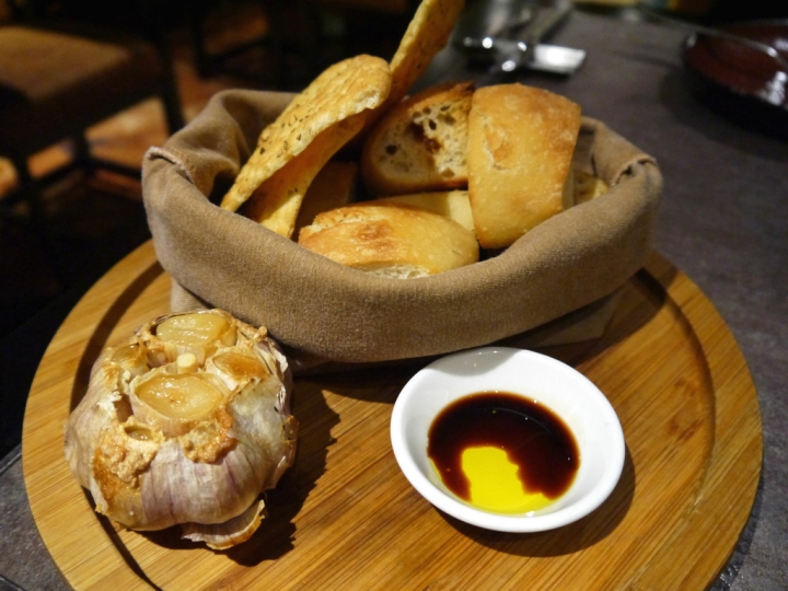 【台北市 中正區/捷運善導寺站】台北喜來登 披薩屋 PizzaPub-口味取代性高，CP值較低