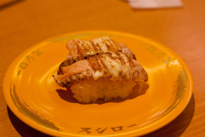 【美食。食記】全日本 N訪心得推薦 新鮮現出 回し寿司 スシロー SUSHIRO 壽司郎 迴轉壽司 必吃 菜單 價位 東京 池袋 西新井 大阪 懶人包 推薦