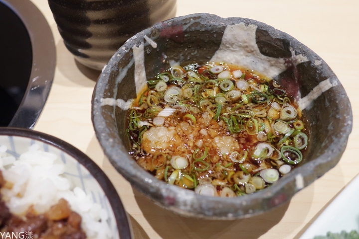 【新店】品鍋物料理，新店優質火鍋，高品質食材新鮮上桌，手作餐後甜點別錯過