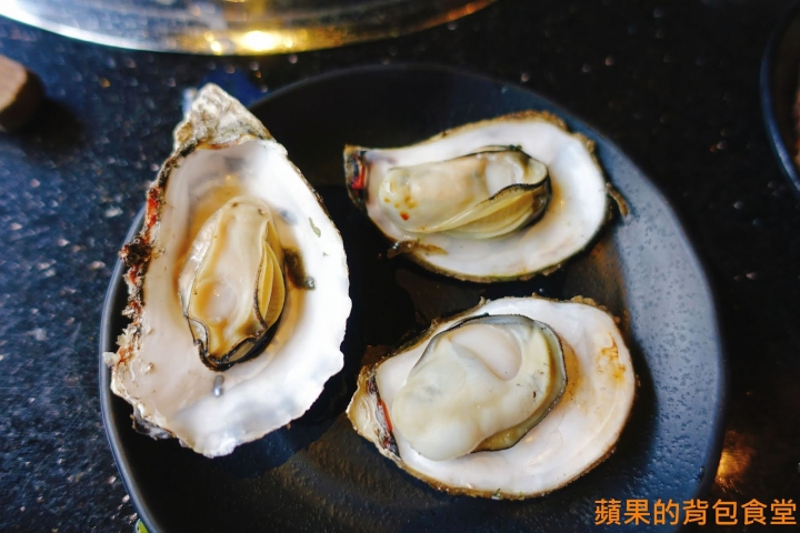 [食記] 台北中山 - 醬太郎日式燒肉 來場肉肉瘋狂燒烤 哈根達士 啤酒吃到飽 多樣美味自助吧 韓式辣雞腿年糕 滷牛肉 台北美食