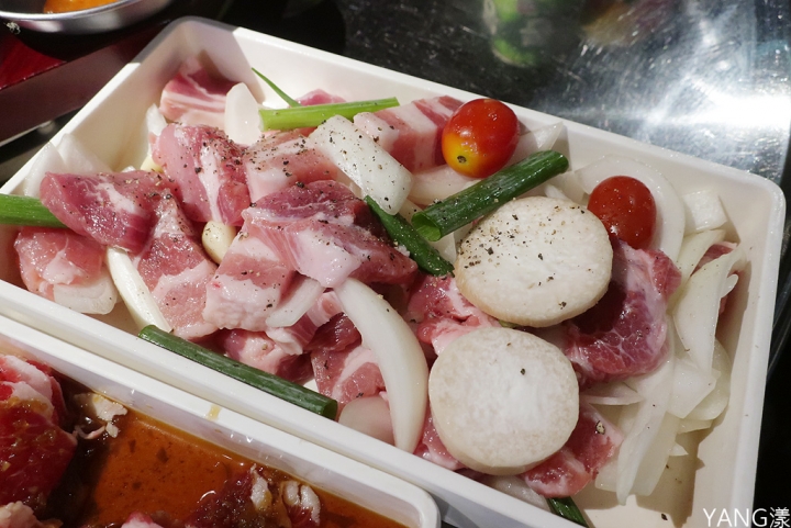 【東區】8292烤肉,東區韓式烤肉名店,不只肉好吃,副餐也不能錯過