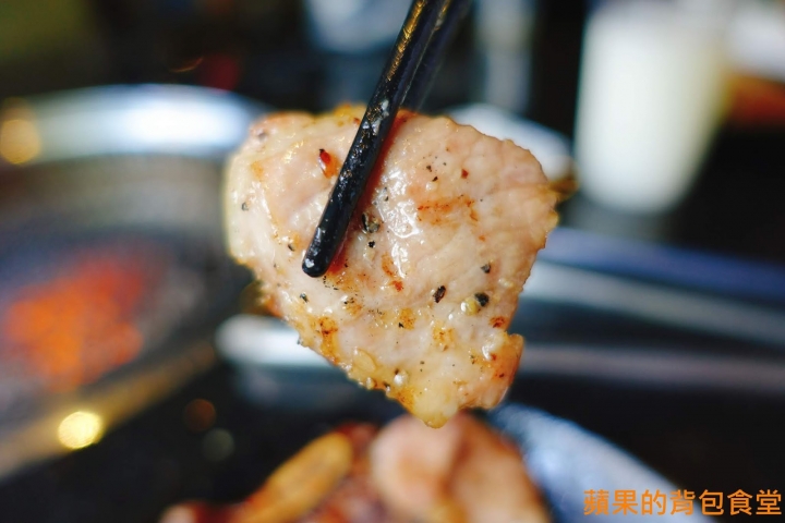 [食記] 台北中山 - 醬太郎日式燒肉 來場肉肉瘋狂燒烤 哈根達士 啤酒吃到飽 多樣美味自助吧 韓式辣雞腿年糕 滷牛肉 台北美食