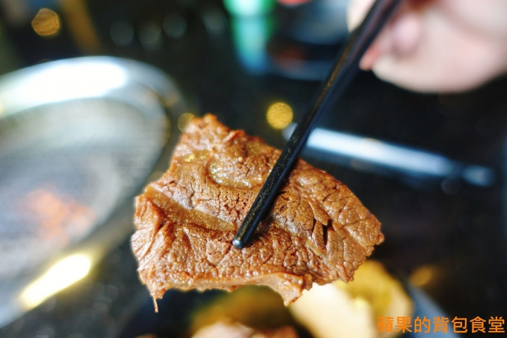 [食記] 台北中山 - 醬太郎日式燒肉 來場肉肉瘋狂燒烤 哈根達士 啤酒吃到飽 多樣美味自助吧 韓式辣雞腿年糕 滷牛肉 台北美食