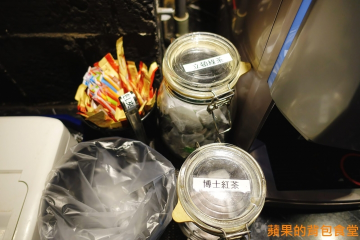 [食記] 台北中山 - 醬太郎日式燒肉 來場肉肉瘋狂燒烤 哈根達士 啤酒吃到飽 多樣美味自助吧 韓式辣雞腿年糕 滷牛肉 台北美食