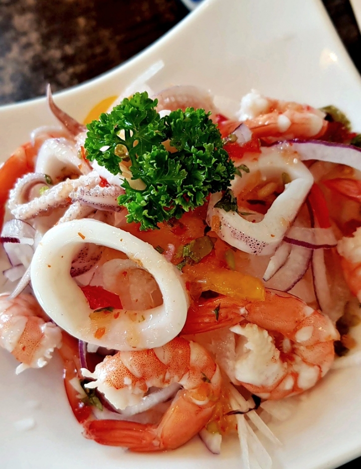 [日式料理/定食/生魚片/拉麵]苗栗竹南科學園區 六角工房頂埔店 2019食記~ 推薦拉麵湯頭不錯!