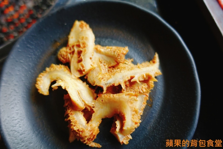 [食記] 台北中山 - 醬太郎日式燒肉 來場肉肉瘋狂燒烤 哈根達士 啤酒吃到飽 多樣美味自助吧 韓式辣雞腿年糕 滷牛肉 台北美食