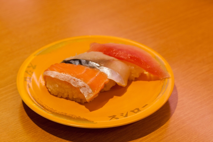 【美食。食記】全日本 N訪心得推薦 新鮮現出 回し寿司 スシロー SUSHIRO 壽司郎 迴轉壽司 必吃 菜單 價位 東京 池袋 西新井 大阪 懶人包 推薦