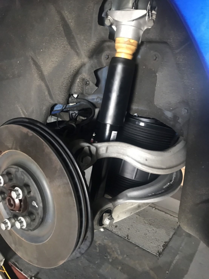 Q7 4M升級氣壓避震分享