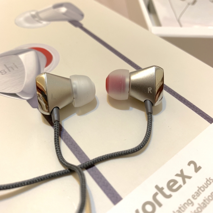 不專業開箱 moshi vortex 2