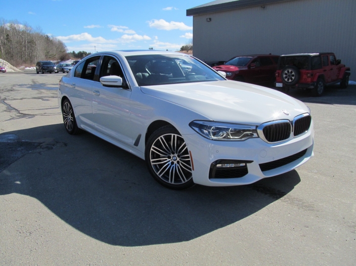 2017 BMW530I XDRIVE 抬頭顯示 電吸門  智慧頭燈