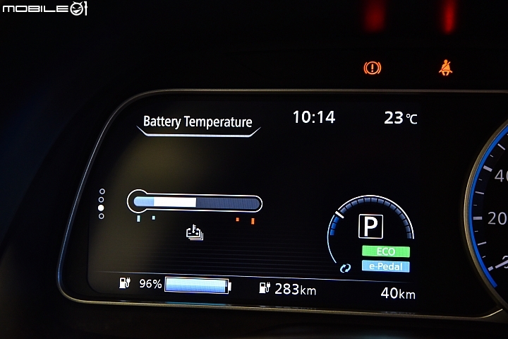 【賞實車】Nissan電動車Leaf進駐展間，完整內、外觀與空間、規格配備看分明！