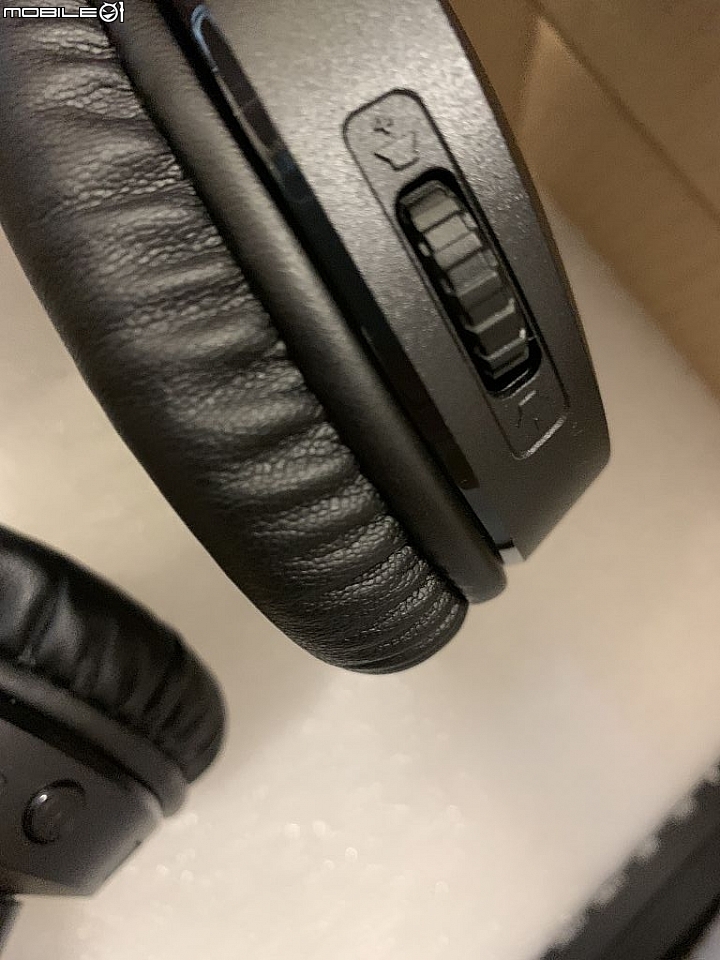 點我看大圖 CP 取向遊戲無線耳機 Hyper X Cloud Stinger Wireless 開箱