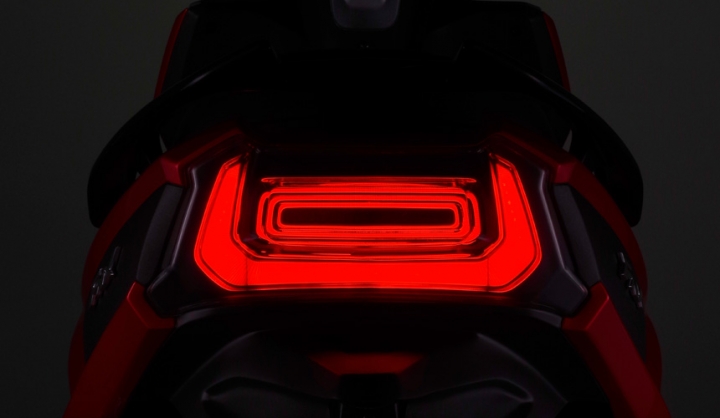 [心得]SYM FNX 125 ABS 不專業騎乘心得分享