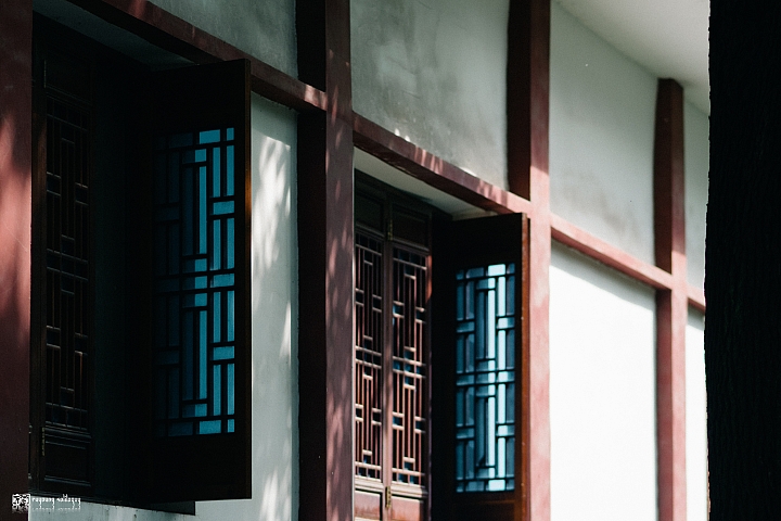 點我看大圖 她說天涯若是卷底片:離天空那麼近的地方