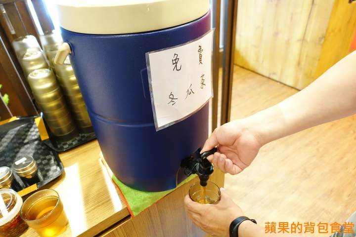 [食記] 台中北區 鬼匠拉麵-北平店 蒜香地獄雪花牛香麻夠勁 超大肋排現點現做 蝦爆了Q彈脆口 小菜多樣新鮮 台中美食