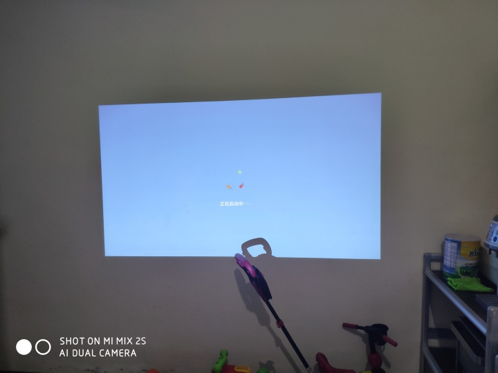 極米 Rs PRO 投影機開箱