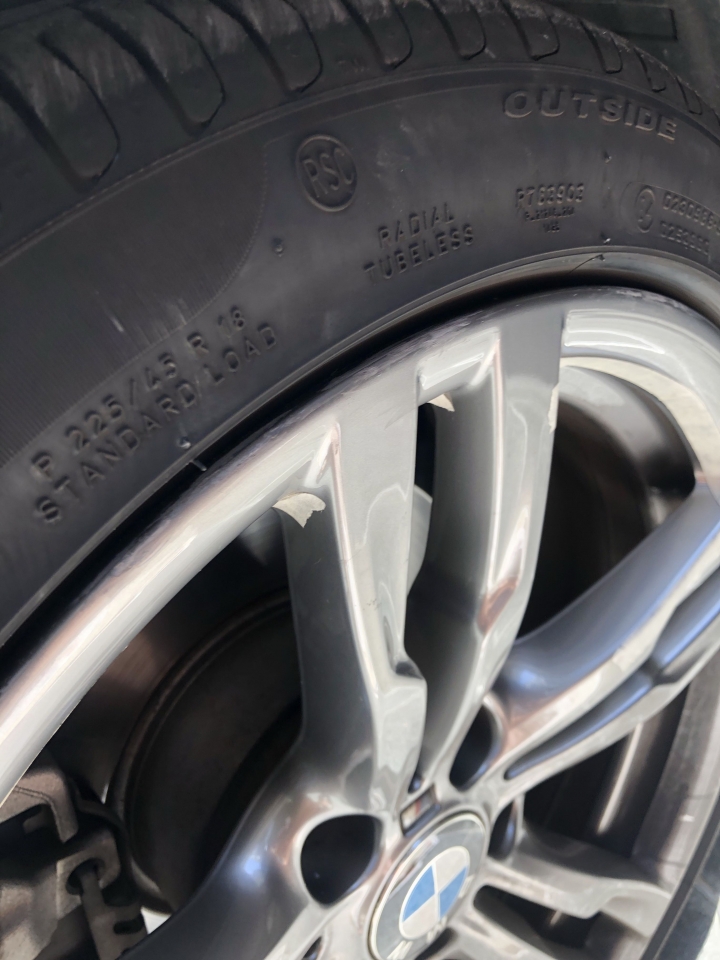 BMW 320i M Sport 輪框刮傷噴漆修復DIY