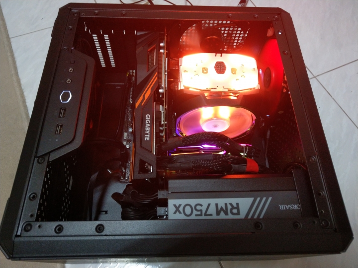 (圖多)酷媽Cooler Master MasterBox Q500L ATX機殼 8.25更新