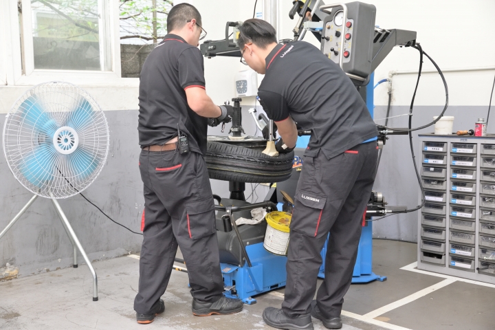 U5青曜黃_換鞋篇