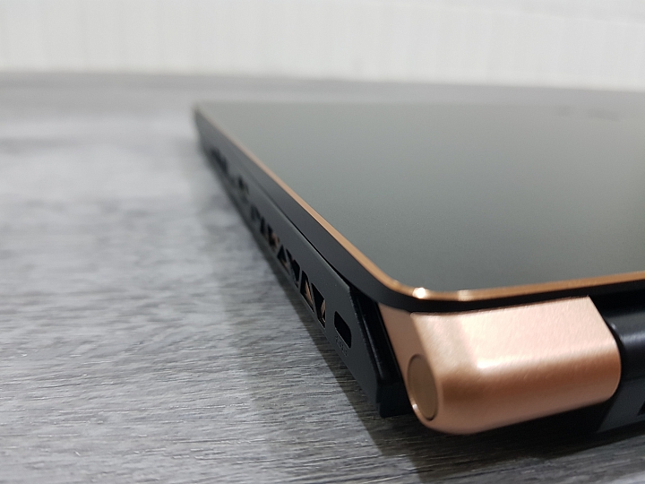 【小宅開箱】MSI GS75 Stealth 9SD 輕薄大型遊戲筆電，不犧牲效能