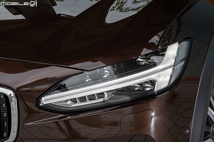 Volvo V90 Cross Country跨界旅行車試駕,汽油高規盡展頂級格局