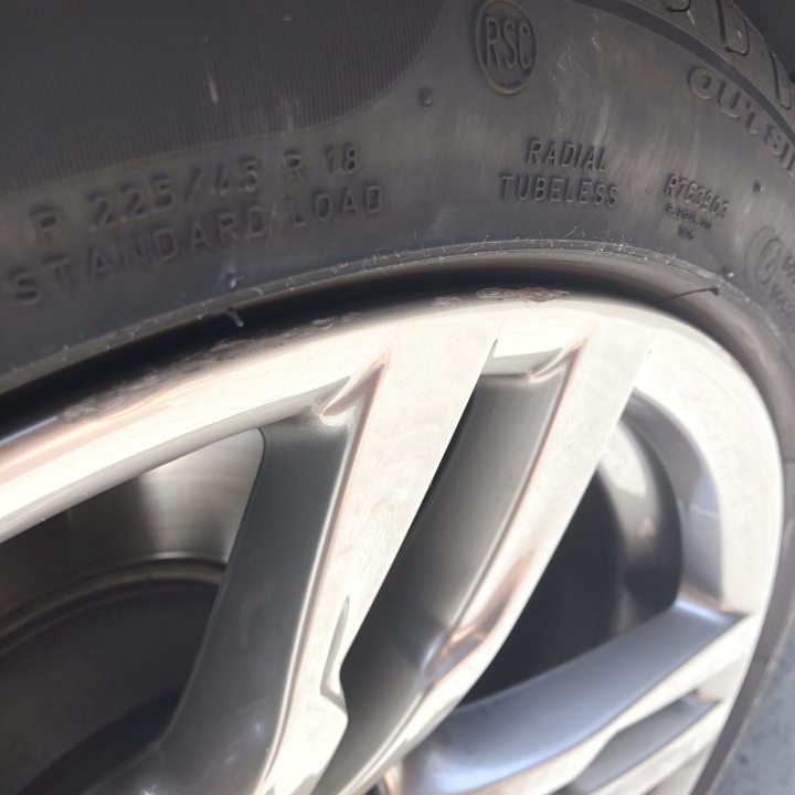 BMW 320i M Sport 輪框刮傷噴漆修復DIY