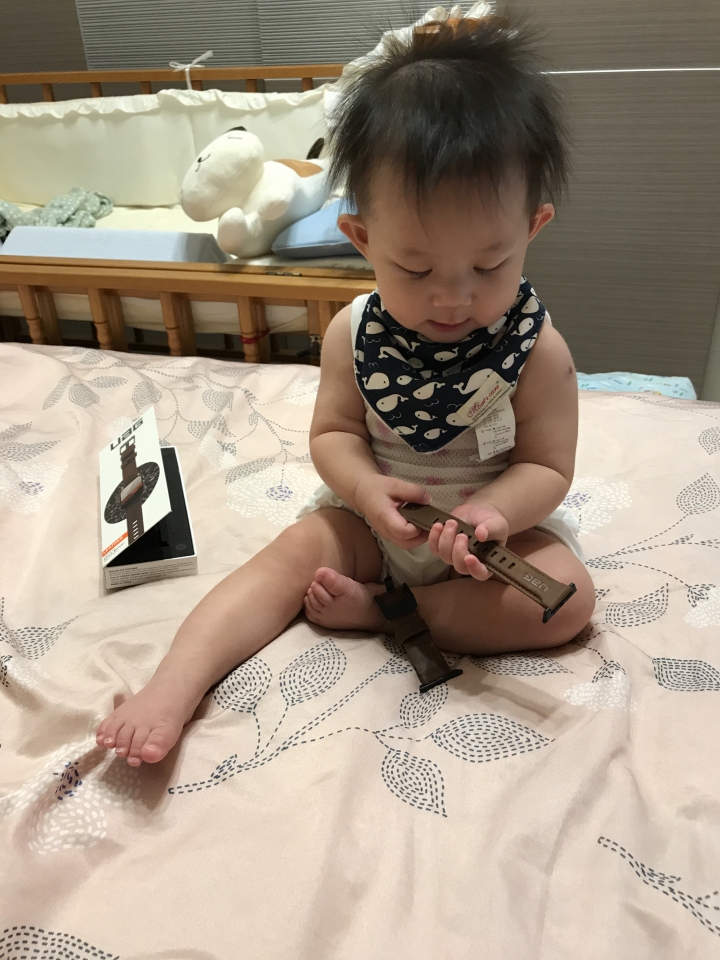 小小娃兒 UAG Apple Watch 經典頂級皮革錶帶開箱(圖多)