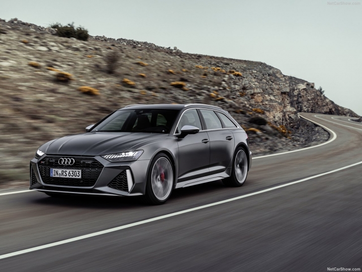2020 AUDI RS6 avant