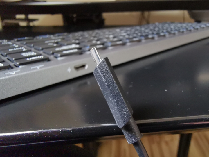 【開箱】超輕薄商務型鍵盤！irocks K81R 2.4G無線剪刀腳鍵盤