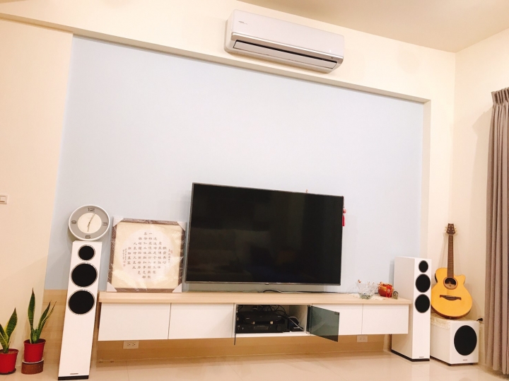 點我看大圖 給男友的驚喜- 英國 Wharfedale diamond230 & D10 / Nad c338 音響組合
