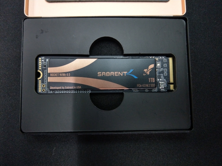 平價 NVMe PCIe 4.0 SSD - Sabrent 1TB Rocket 開箱測試
