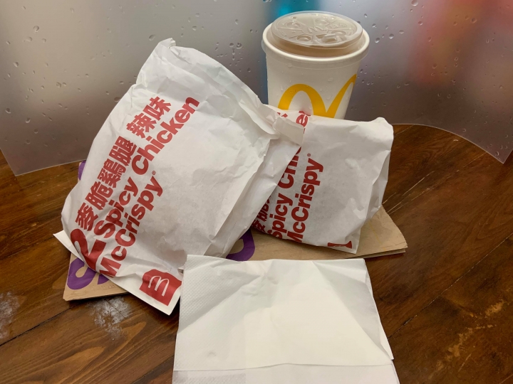 速食店平價雞塊集評,林口臺地4家雞塊店:麥當勞、肯德基、胖老爹、夯立方
