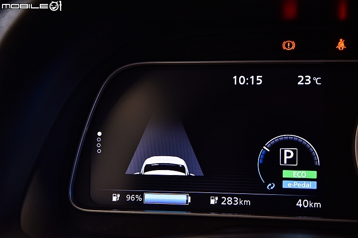 【賞實車】Nissan電動車Leaf進駐展間，完整內、外觀與空間、規格配備看分明！