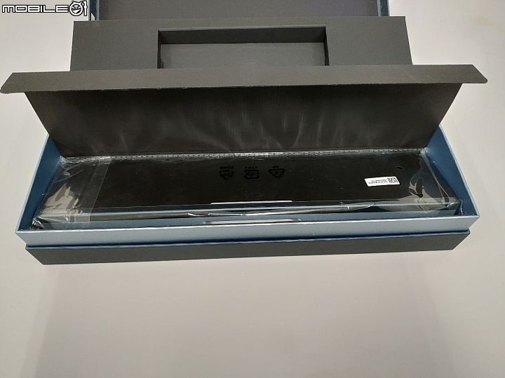 點我看大圖 華碩雙螢幕筆電 ZenBook Pro Duo UX581開箱