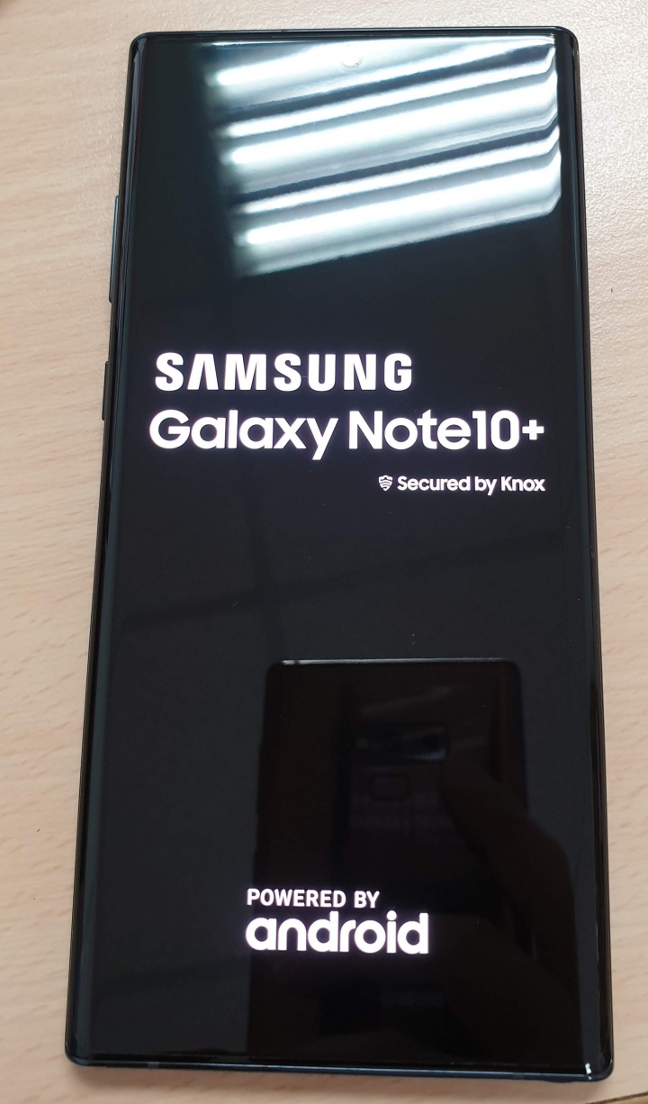 Note10+ 星環黑256G Pchome版開箱(圖多)