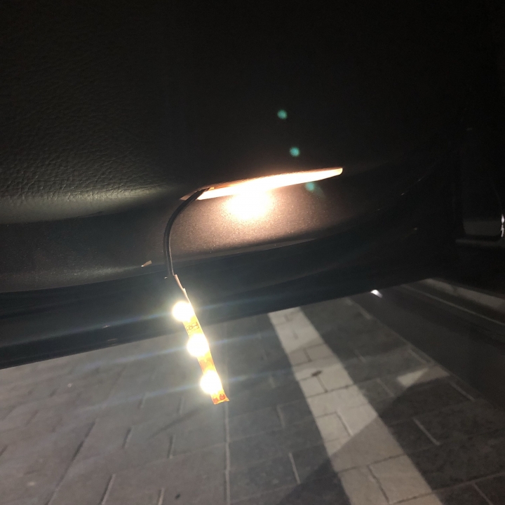 BMW 320i M Sport 超不專業室內燈增亮DIY