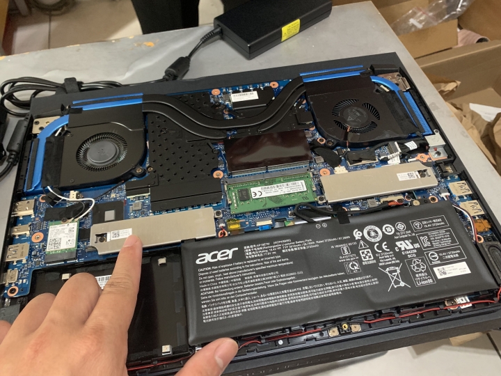 【教學】2019 Acer Predator Helios 300 拆機升級
