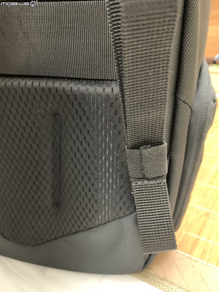 點我看大圖 【開箱】都樂Thule Accent 28L後背包(圖多)