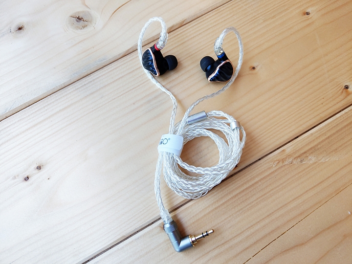[開箱] FiiO FH7 一圈四鐵單晶銅鍍銀線材的 MMCX 可換線耳機