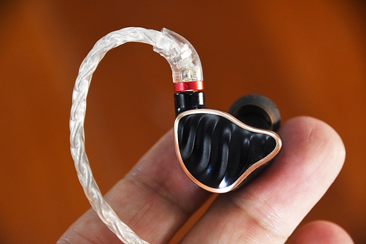 [開箱] FiiO FH7 一圈四鐵單晶銅鍍銀線材的 MMCX 可換線耳機