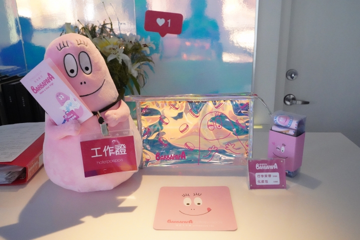 【體驗分享】躺著看/坐著看「Epson EF-100自由視移動光屏」給你目不轉晴的枕投大影院