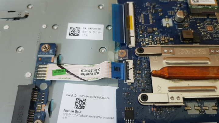 這是什麼插槽，mSATA?MiniPCI-E?