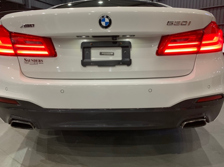 2017 BMW530I XDRIVE 抬頭顯示 電吸門  智慧頭燈