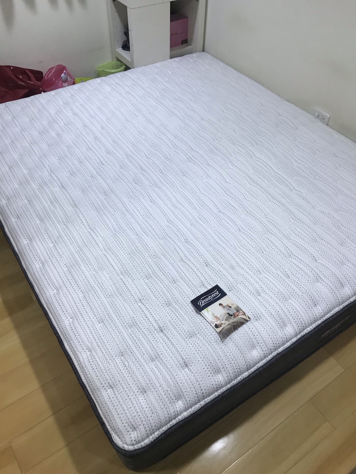 開箱文-美國席夢思Beautyrest silver 特大雙人床，推薦得利購海運代購
