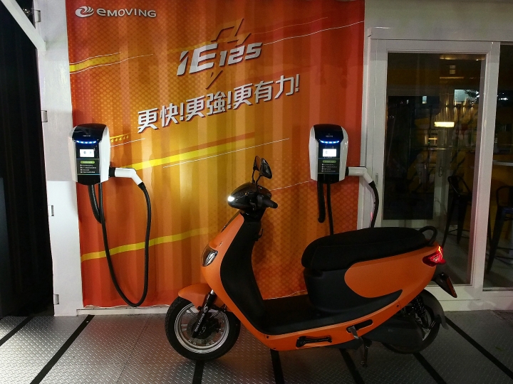 重燃年輕時騎機車遊山玩水的熱情 —《iE125》與老狗夫婦之桃園一日體驗遊記