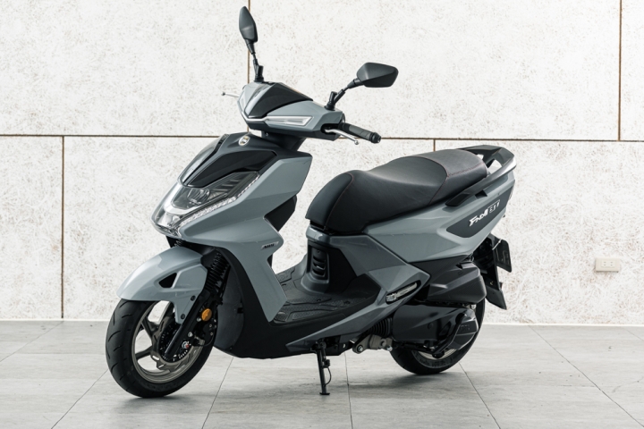 [心得]SYM FNX 125 ABS 不專業騎乘心得分享