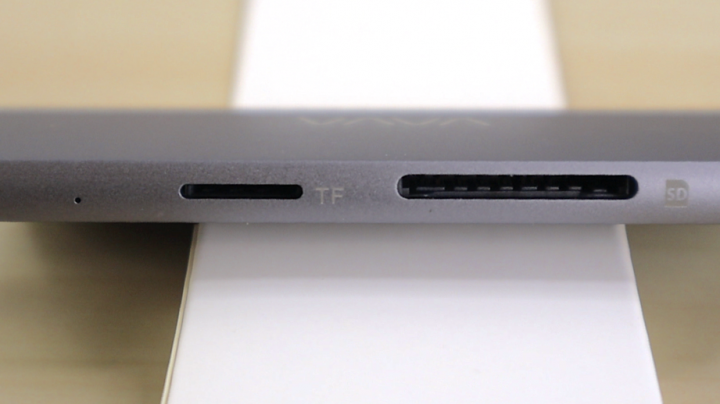 開箱 VAVA 八合一 USB Type C hub 圓潤輕薄中仍有 HDMI 與網路孔